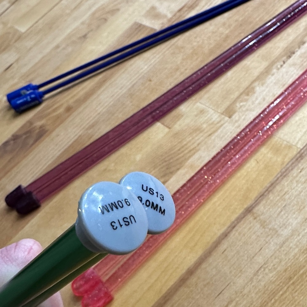 Colorful Knitting Needles Set - Picture 3 of 6